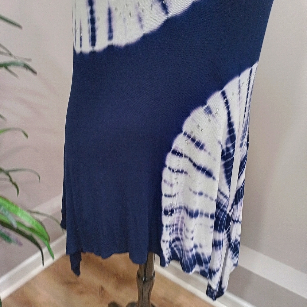 Plus Size Belldini Navy & White Tie Dye Sleeveless Hi-Lo Tunic Top - Picture 8 of 13